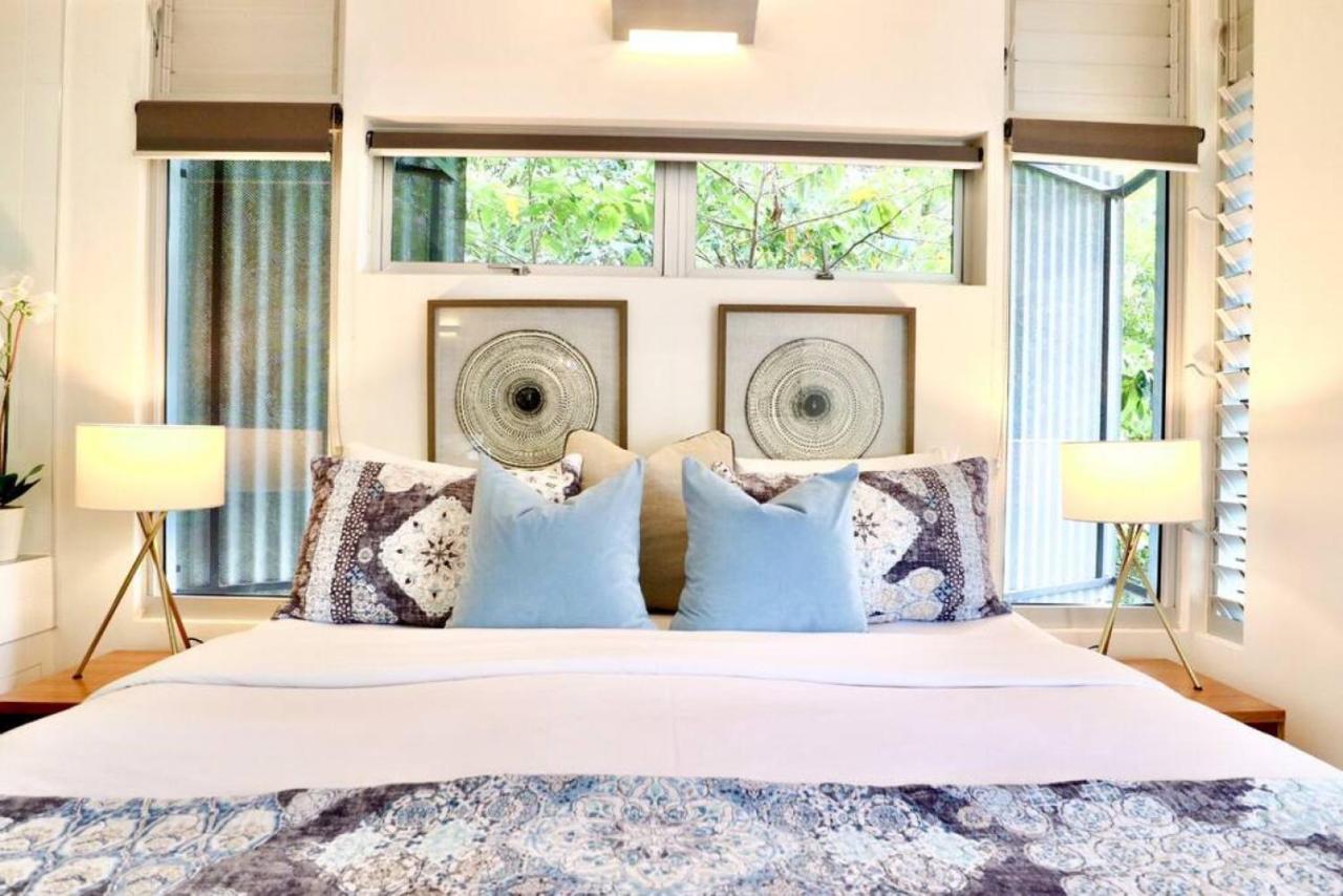 Apartment 8401 Modern 2 Bedroom With Ocean Glimpses