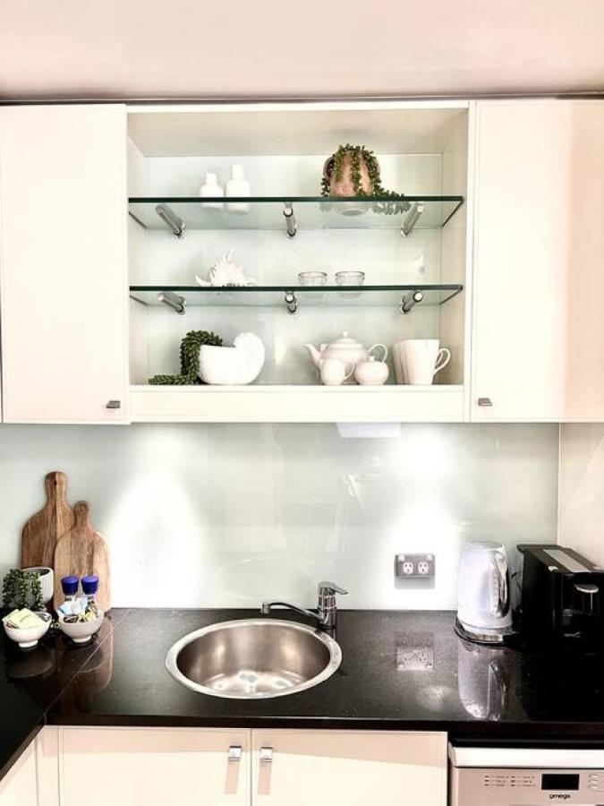 311 Hastings Street 2 Bedroom Luxury Apartment