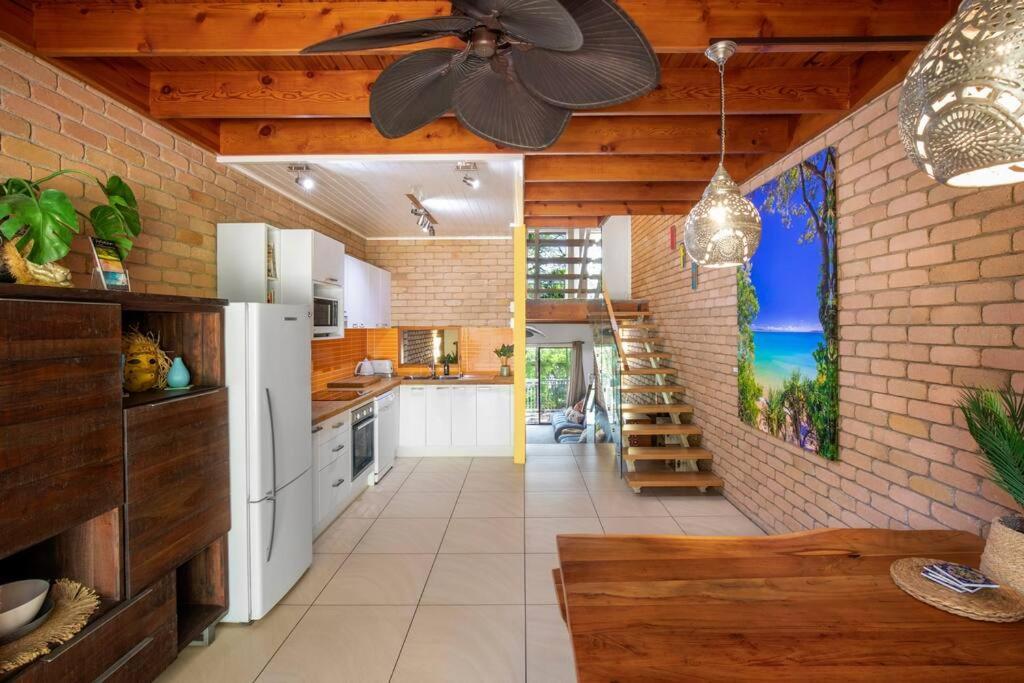 Gorgeous Townhouse With Pool!