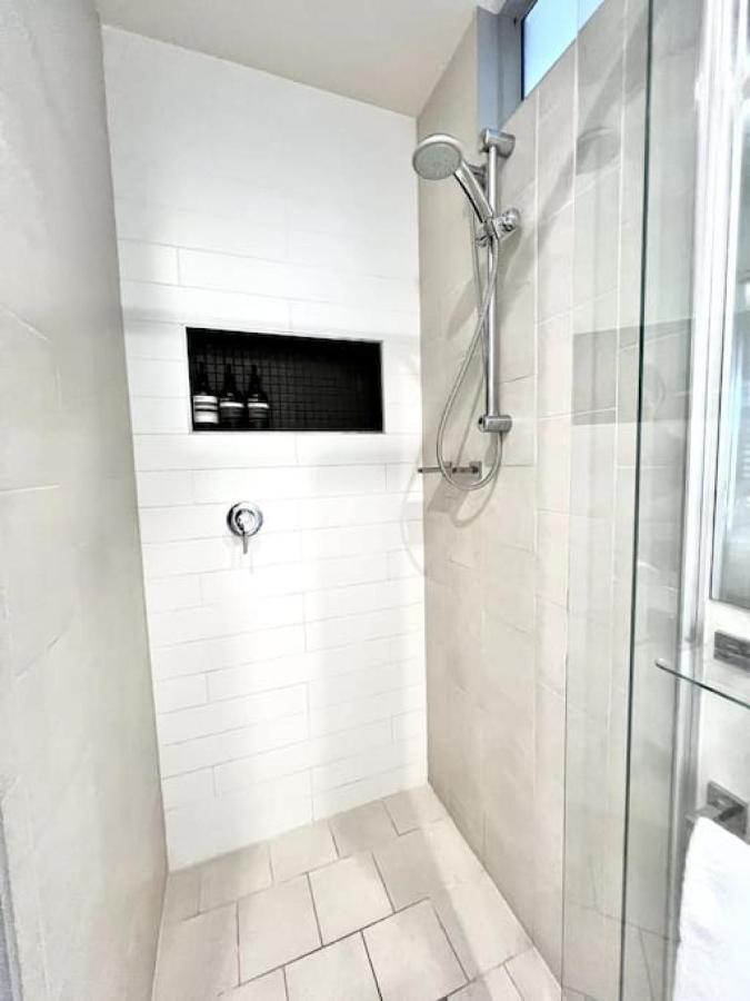 7320 Walk To Main Beach Apartment *