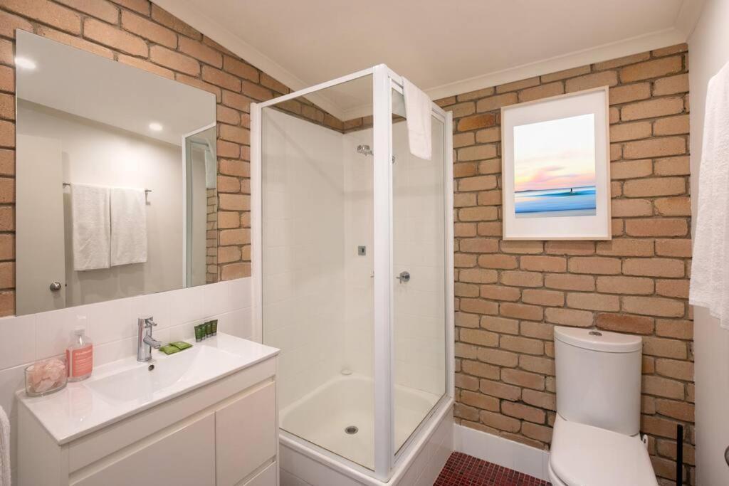 Gorgeous Townhouse With Pool! Holiday home