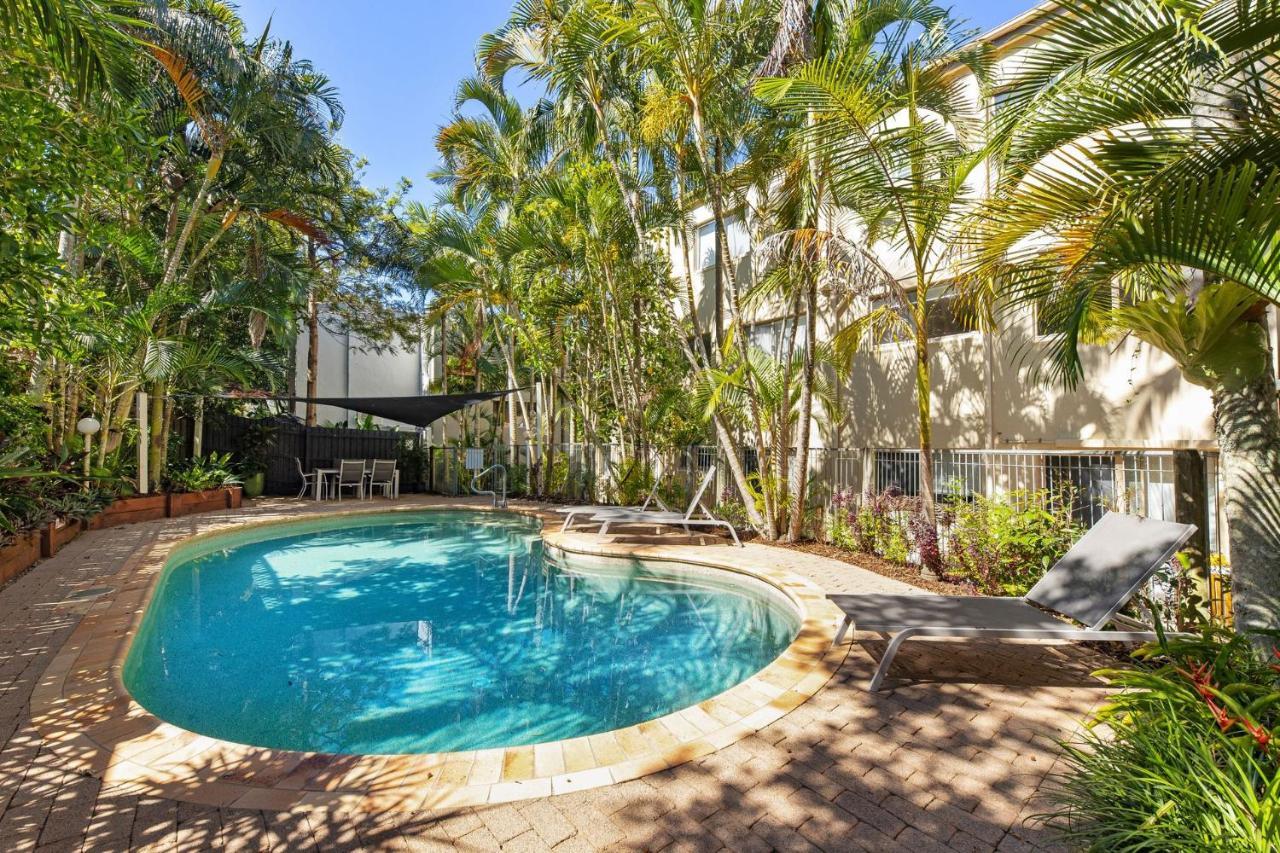 Apartment 8 Nereus 2 Bedroom Stunning In The Heart Of Sunshine 5 Mins To Noosa *