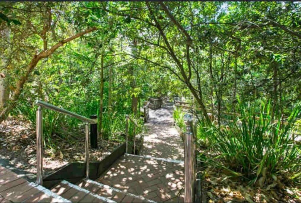 Castaways House Noosa * Marcus Beach