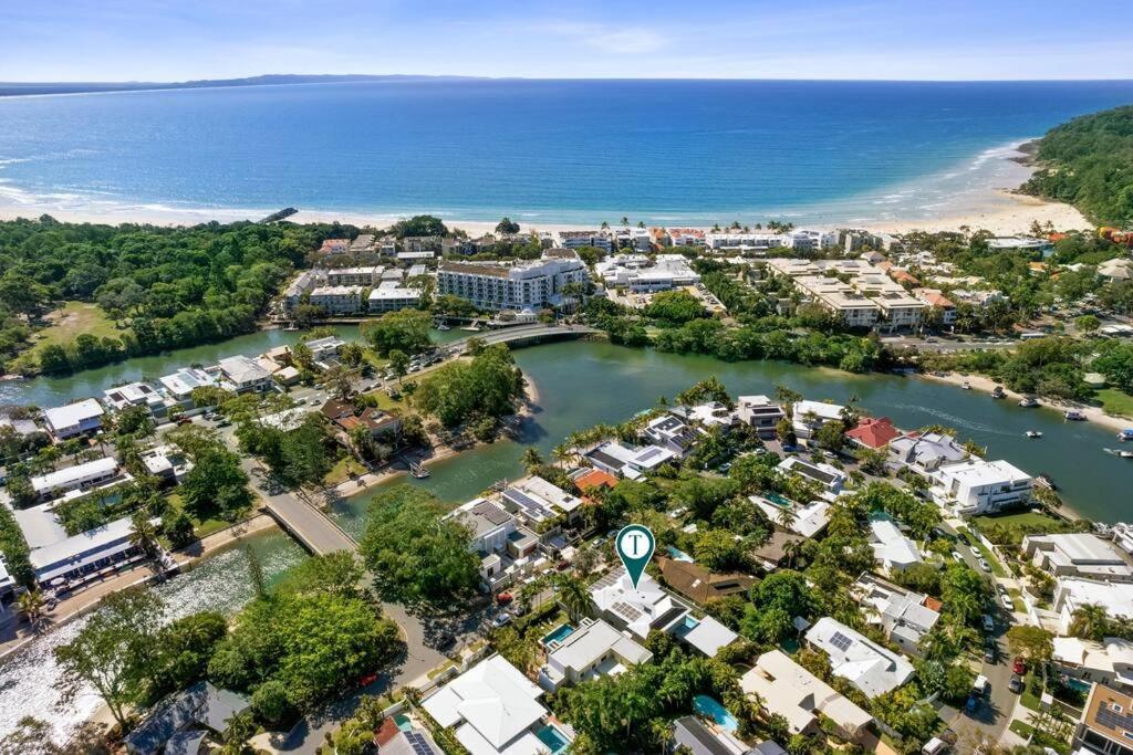 Witta Circle - Walk To Hastings St & Holiday home Noosa Heads