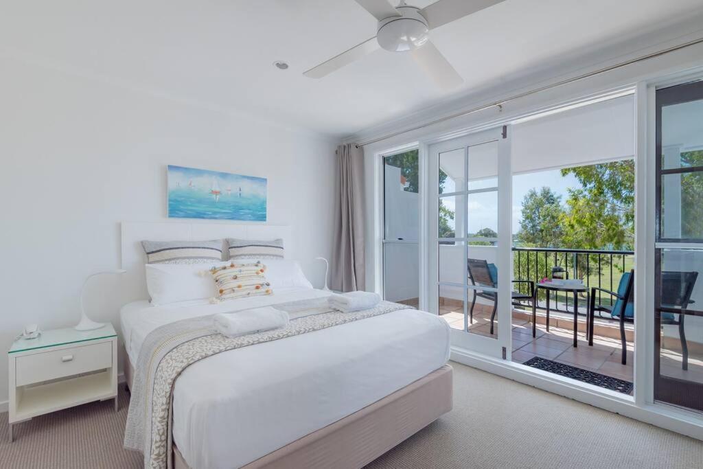 Aqua 6 - Riverfront Apartment