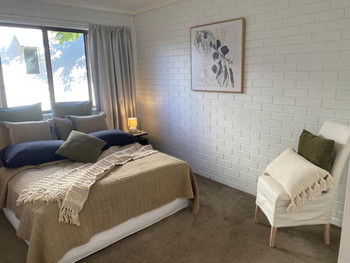 Illoura Three Bedroom Noosa River View Noosaville