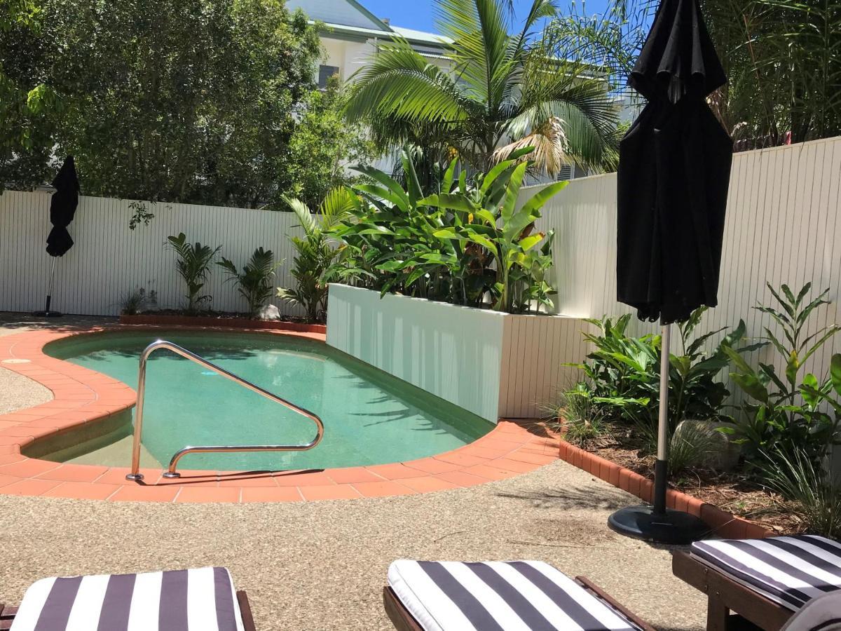 Riverfront Apartment, Perfect Location Apartment *