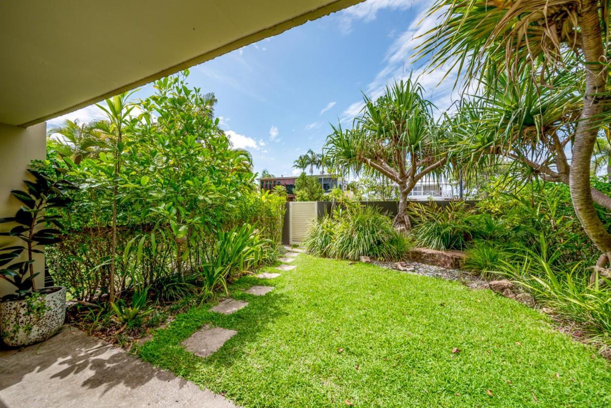 5 Mins Walk To Hastings Street Apartment