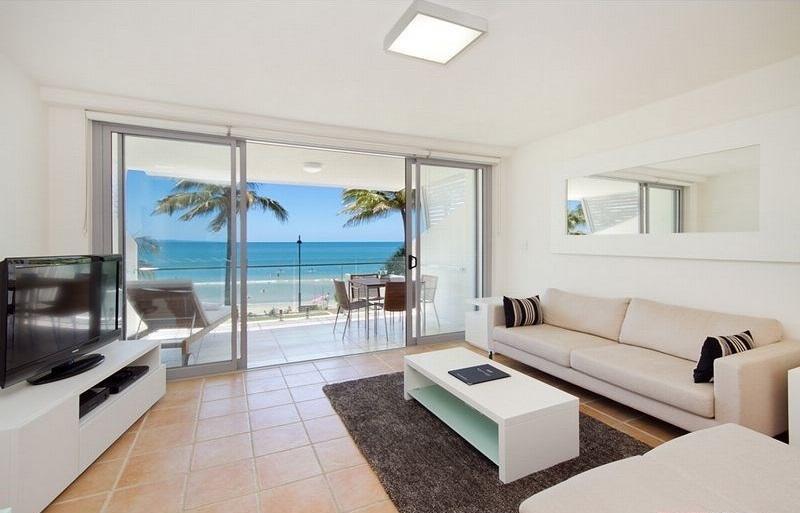 Fairshore 28 Beachfront Escape *