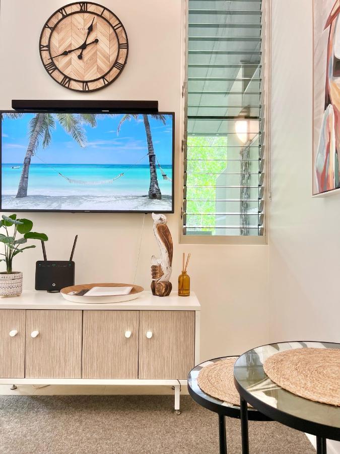 Tranquil Treetop Retreat Minutes From The Beach 7405 Noosa Heads