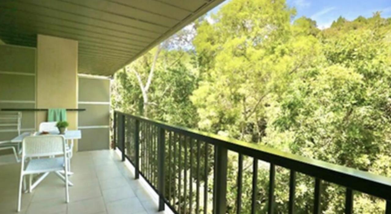 Apartment Tranquil Treetop Retreat Minutes From The Beach 7405 Noosa Heads