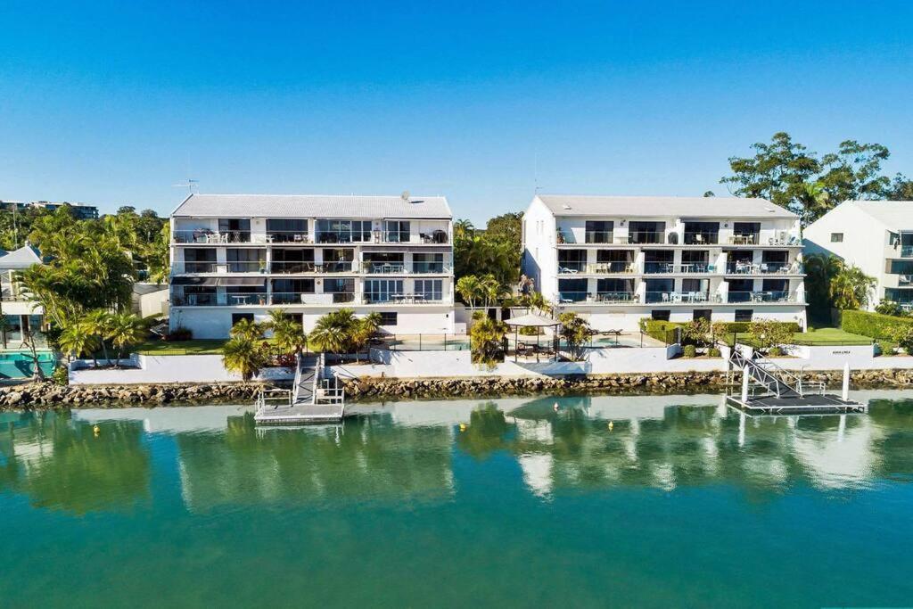 Apartment Commodore 5 Modern Waterfront Noosa Heads