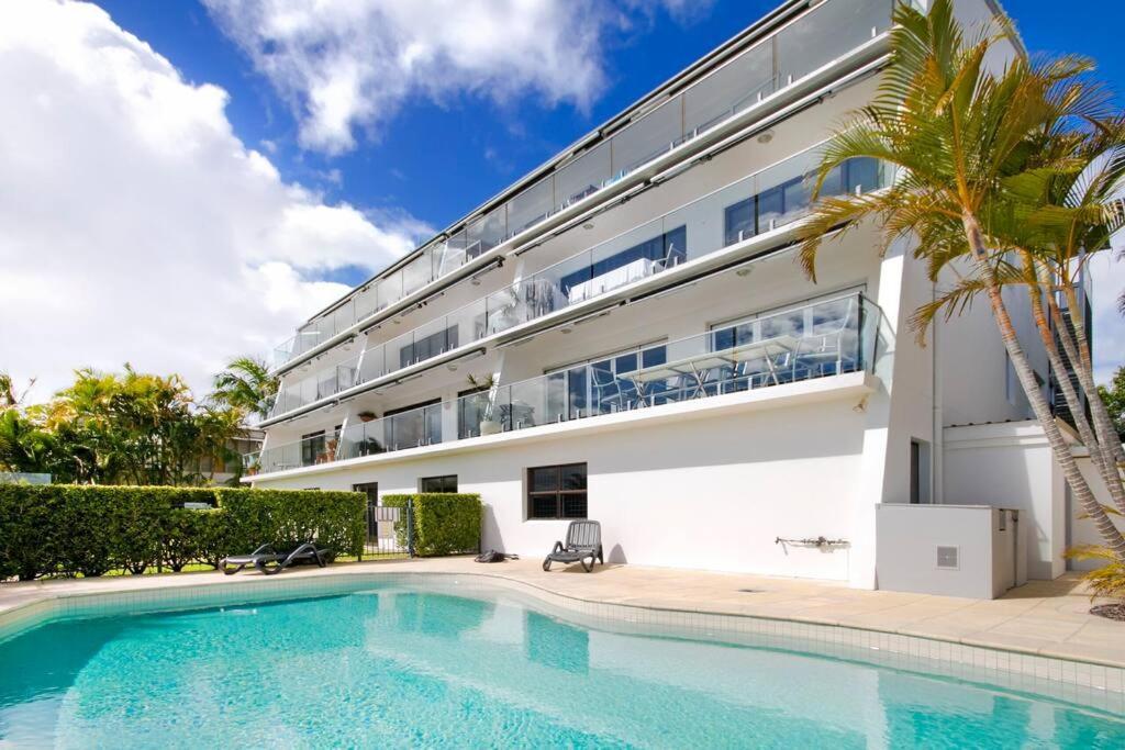 Apartment Commodore 5 Modern Waterfront Noosa Heads