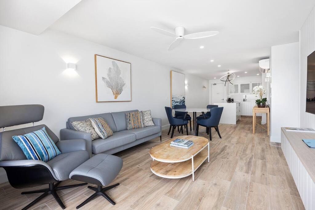 Commodore 5 Modern Waterfront * Noosa Heads