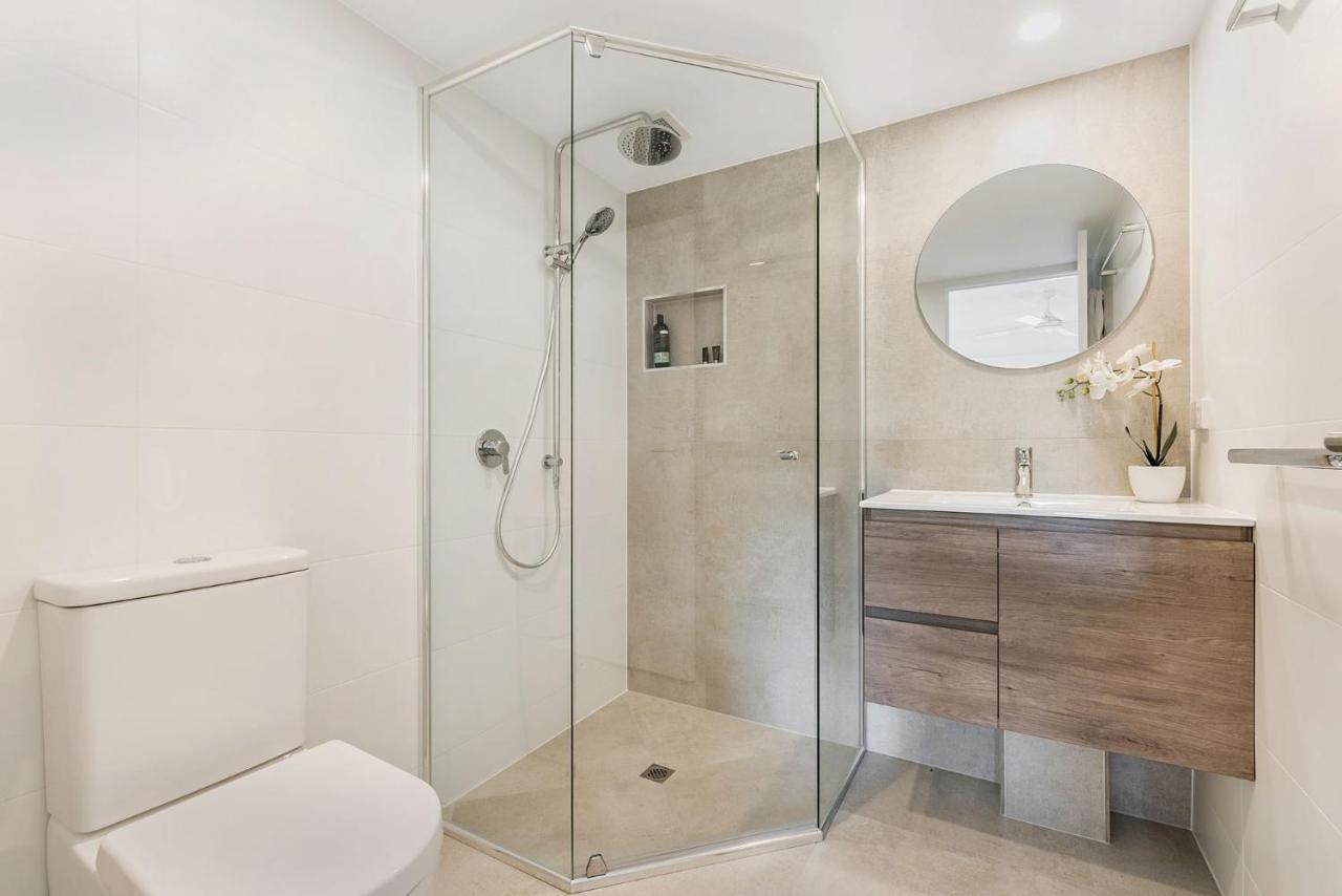 Quarterdeck Apartment *