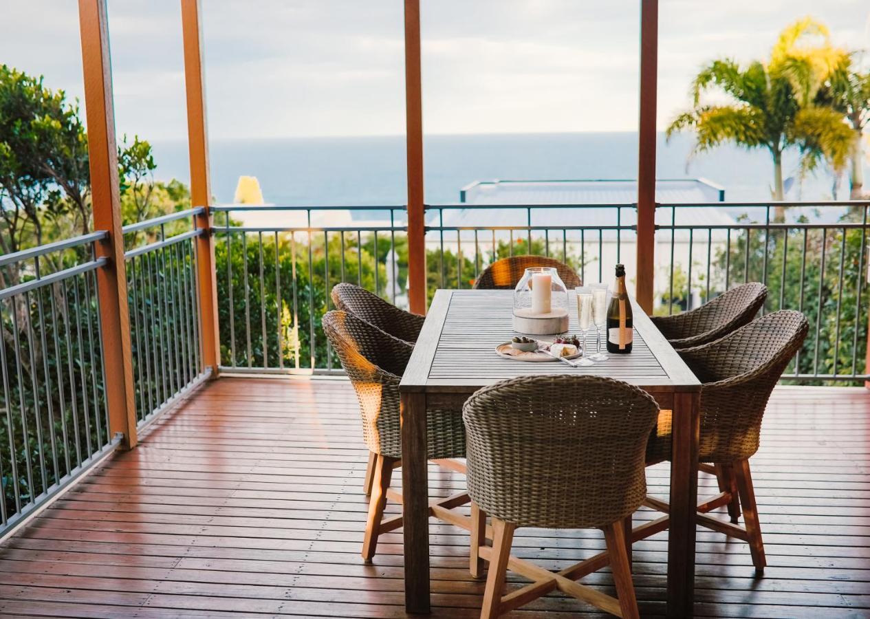 Apartment Tranquil Treetop Retreat With Pool And Ocean Views