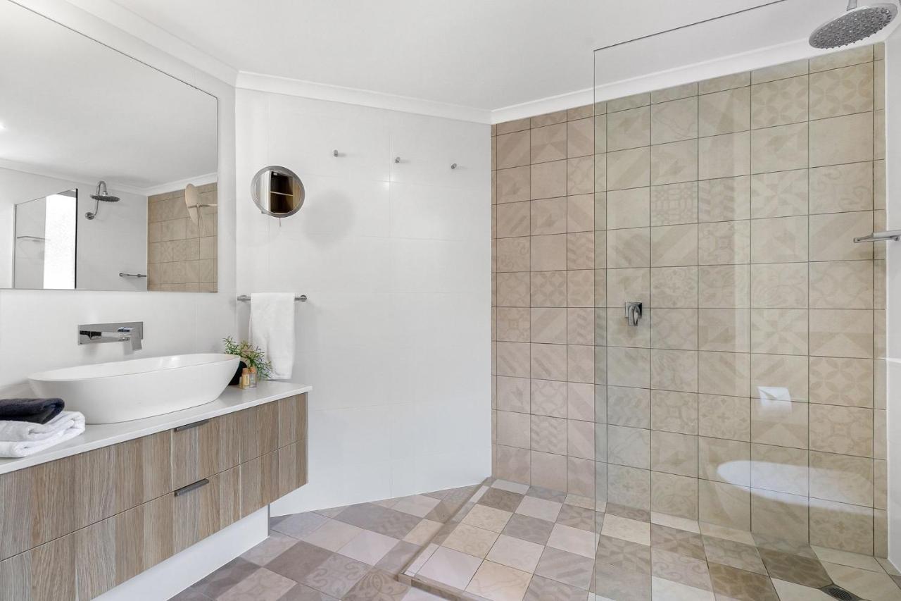 Location Stylish 3 Bed With Pool - Sunshine
