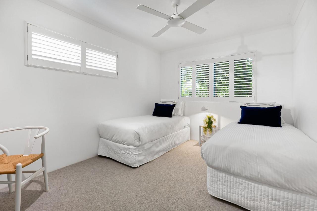 Location Stylish 3 Bed With Pool - Sunshine Apartment *