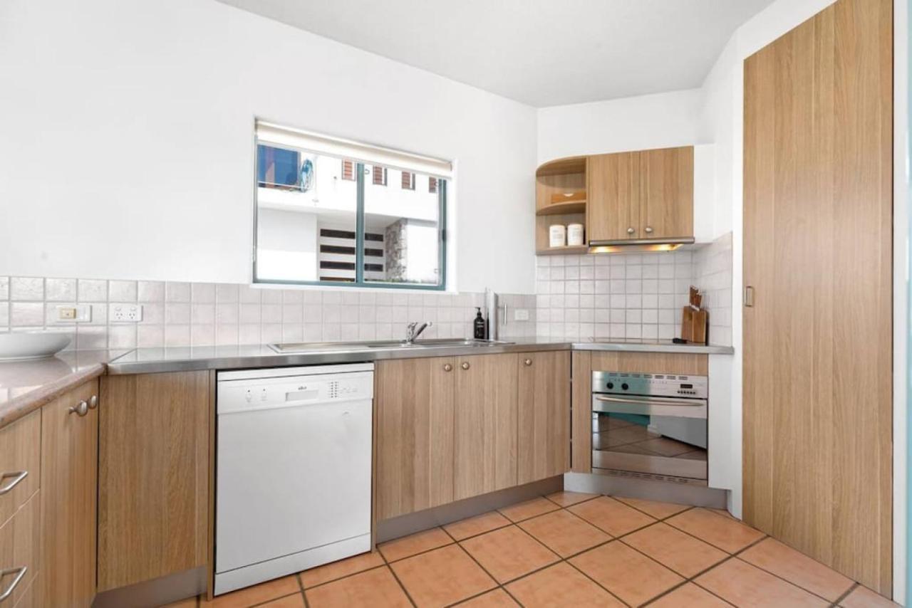 Tingira - Idyllic Entertainer On The Beach Apartment Sunrise Beach