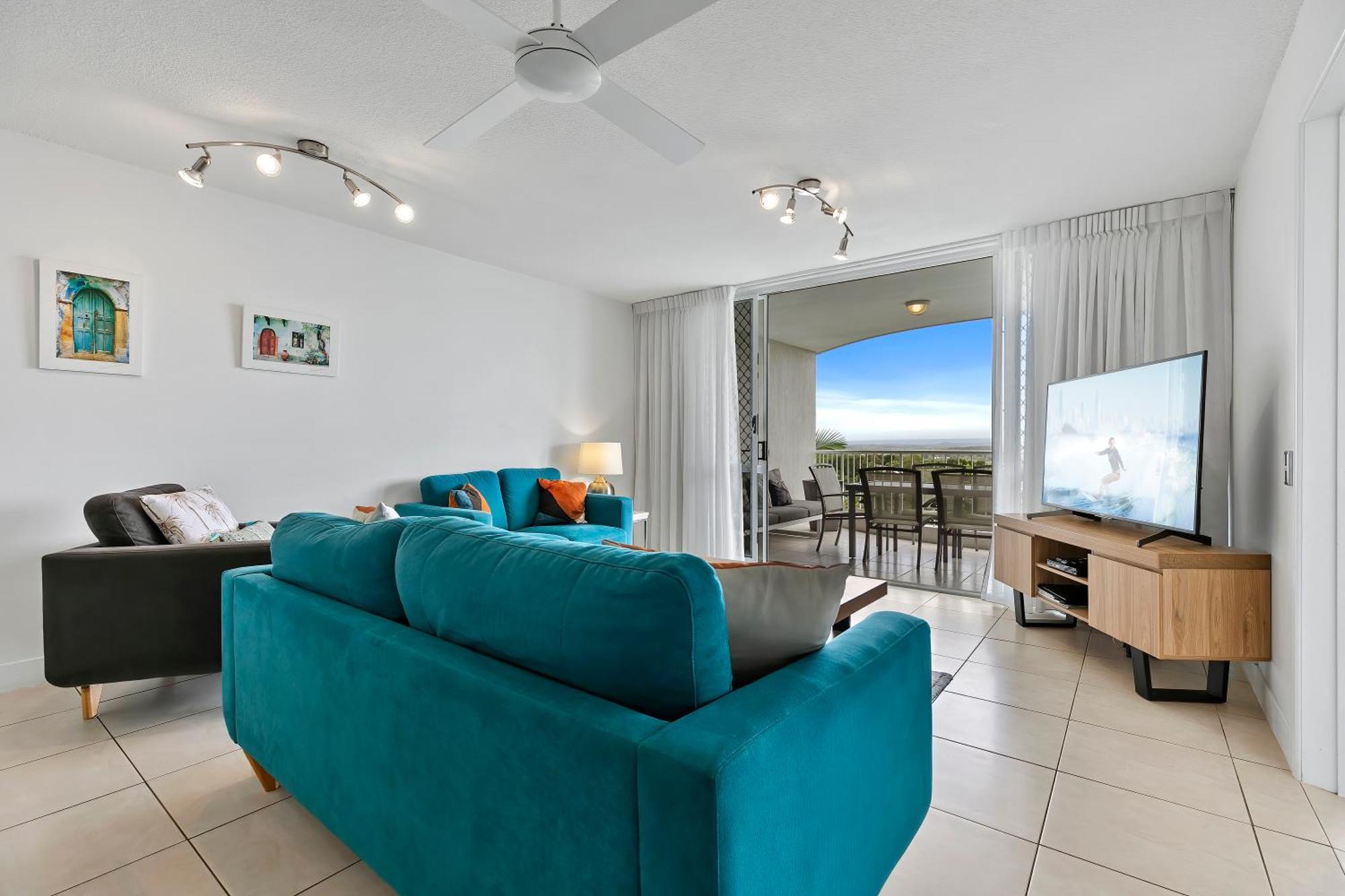 Hill Aparthotel 4*