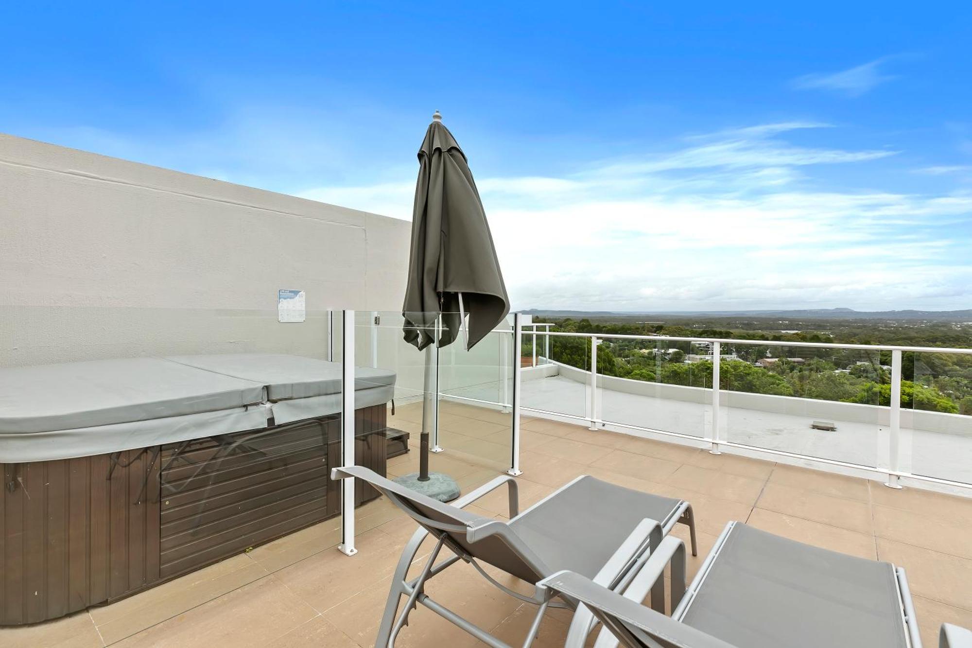 Aparthotel Hill 4*