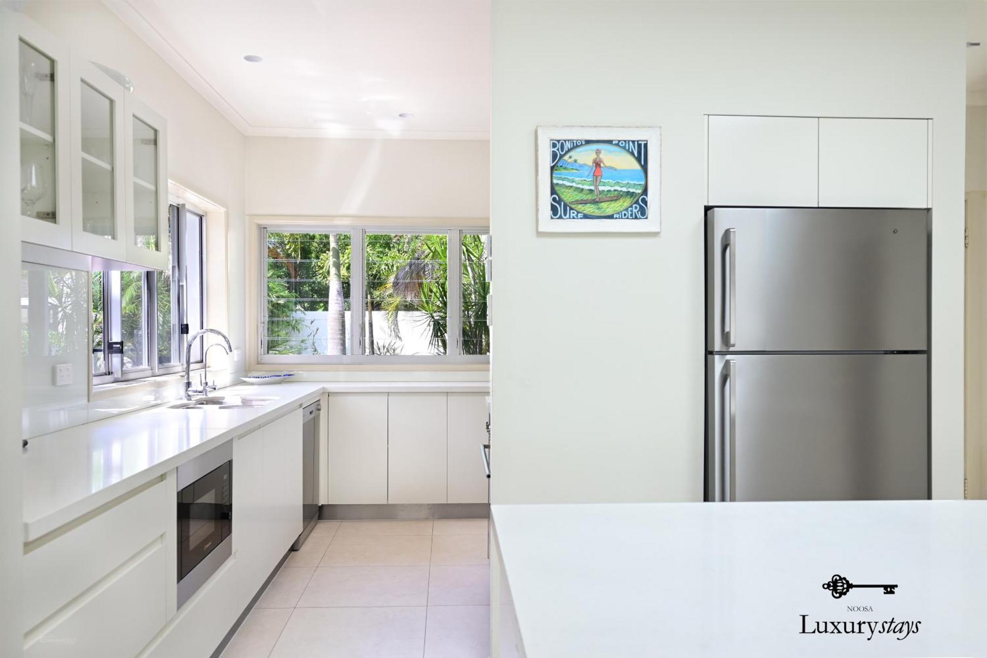 24 Cooran Court - Private Sandy And Pontoon Holiday home Noosa Heads