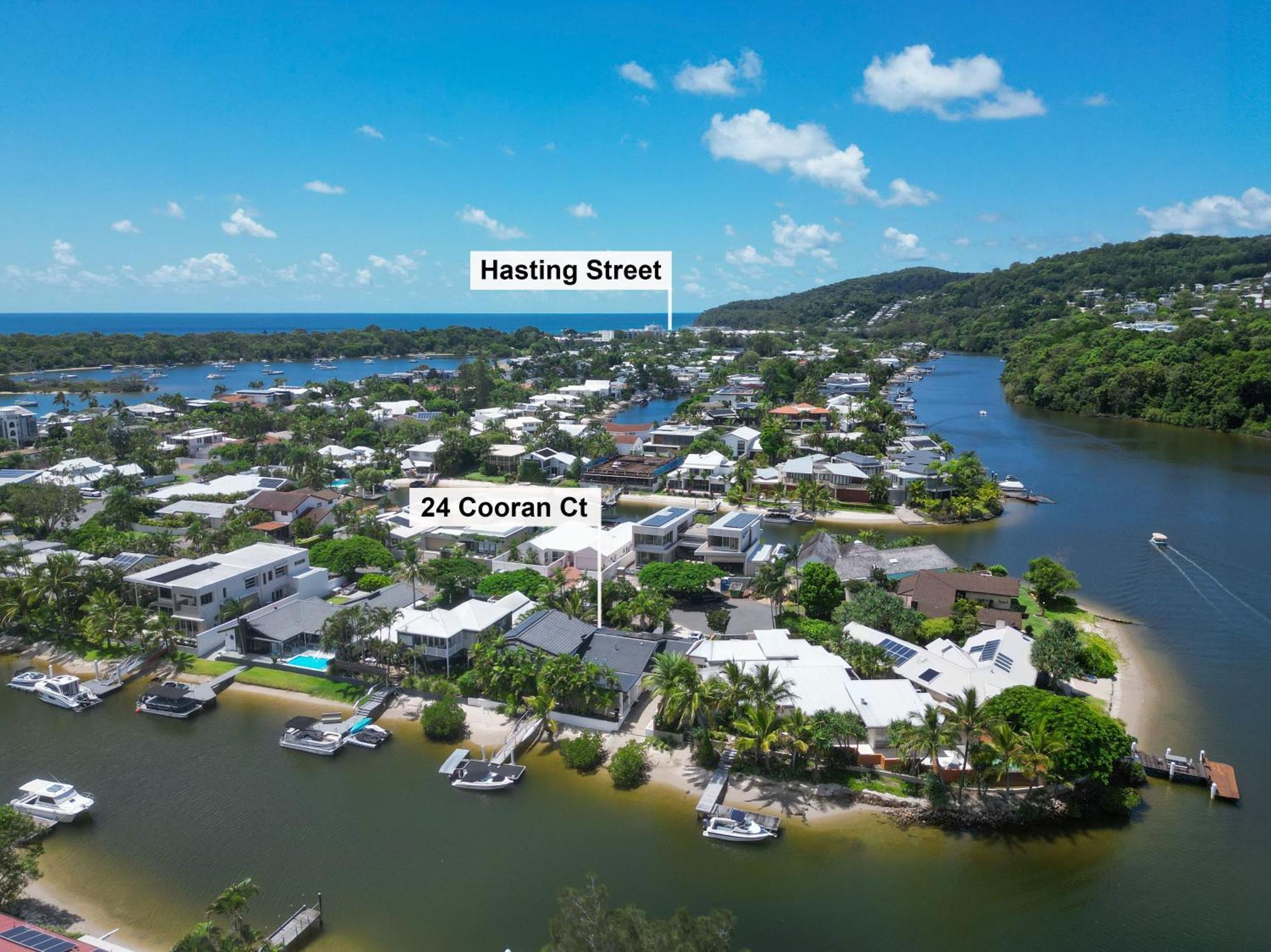Holiday home 24 Cooran Court - Private Sandy And Pontoon Noosa Heads
