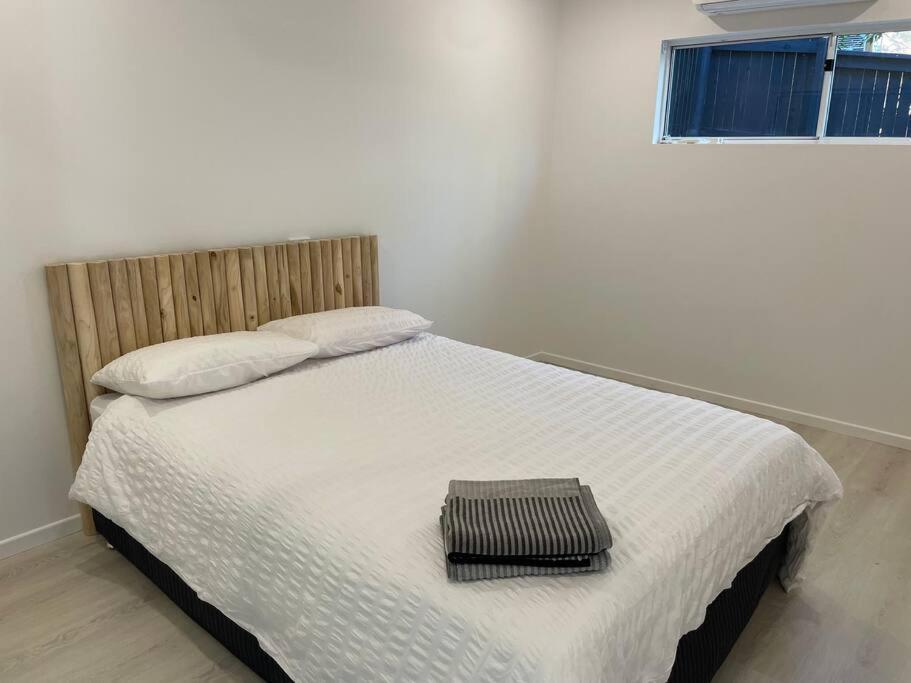 Location Location, Sunshine Beach, 100 M To Apartment *