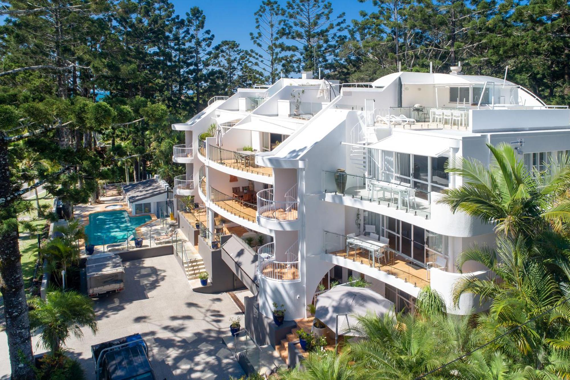 Apartment Nature's Haven Coastal Escape