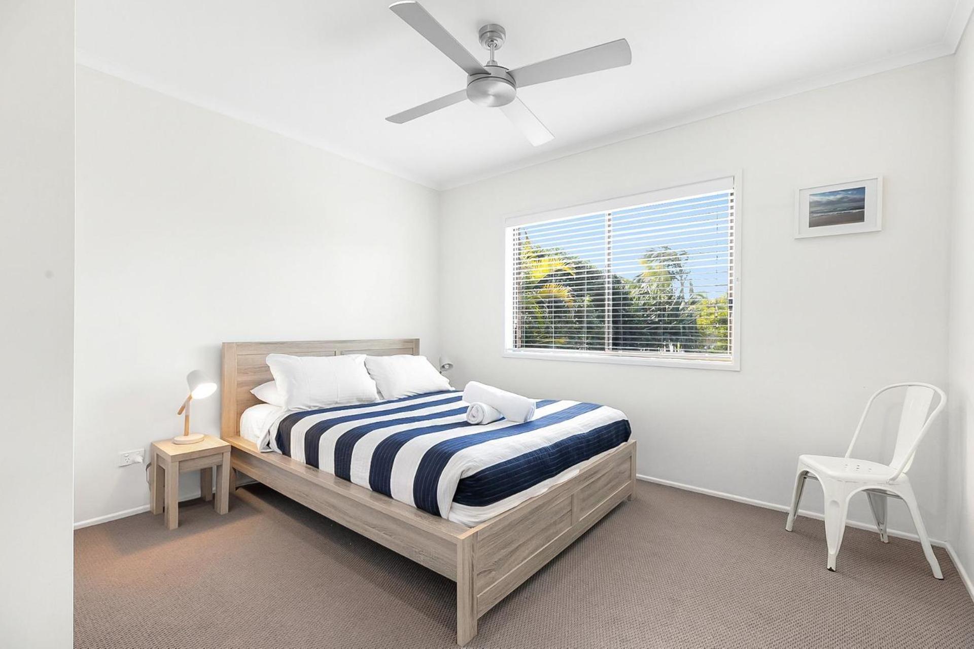 Generous Family With 4 Bedrooms, Pool, Pet Friendly Holiday home Sunshine Beach