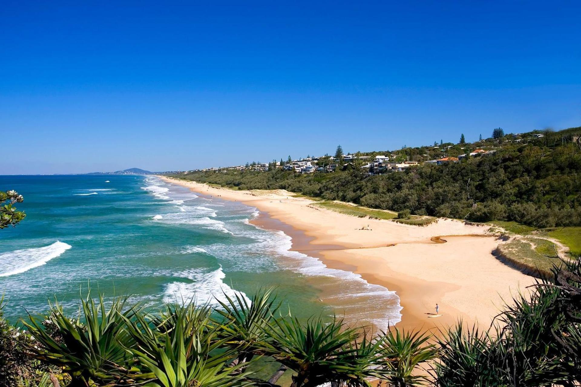 Generous Family With 4 Bedrooms, Pool, Pet Friendly * Sunshine Beach