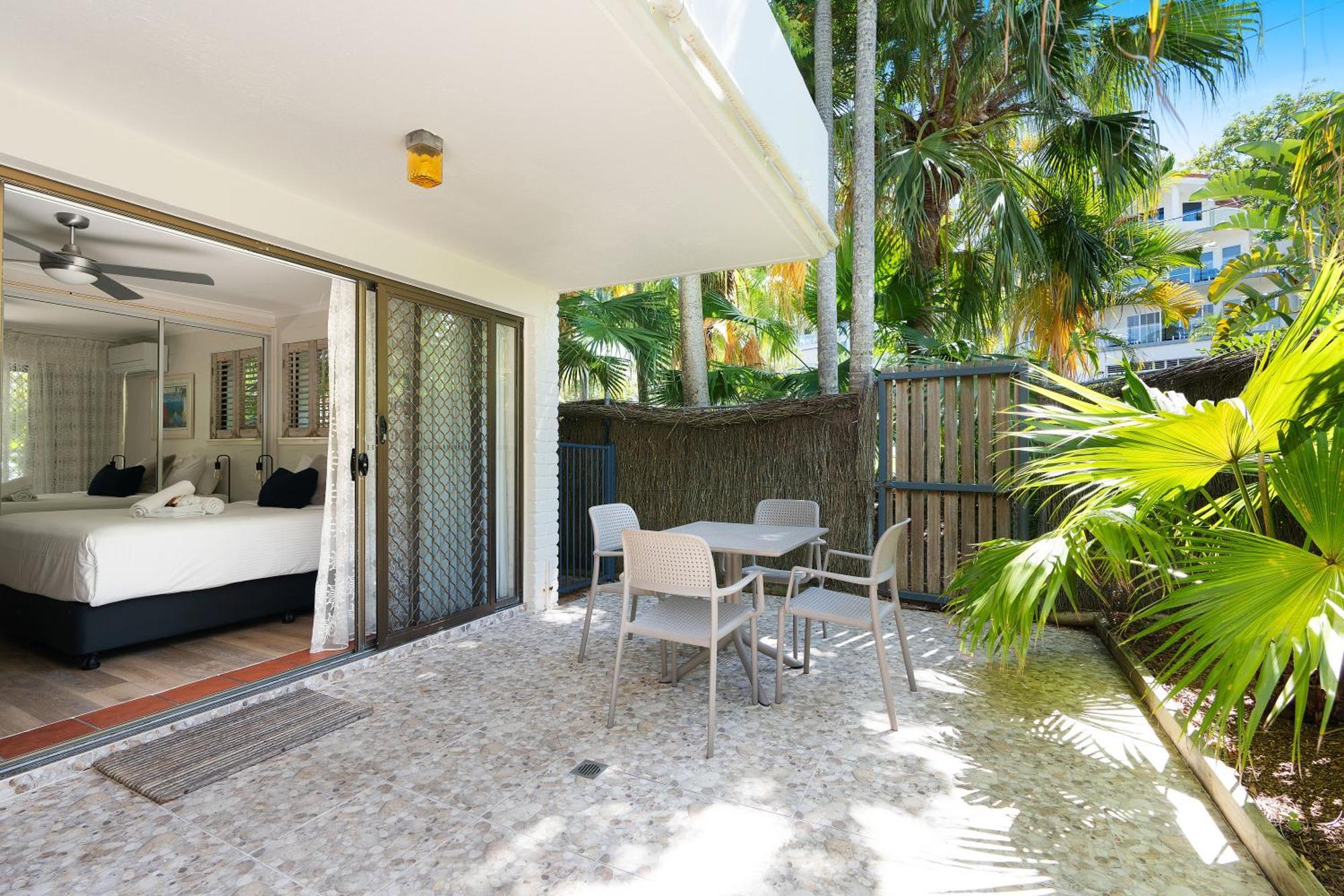 Aparthotel International 3*