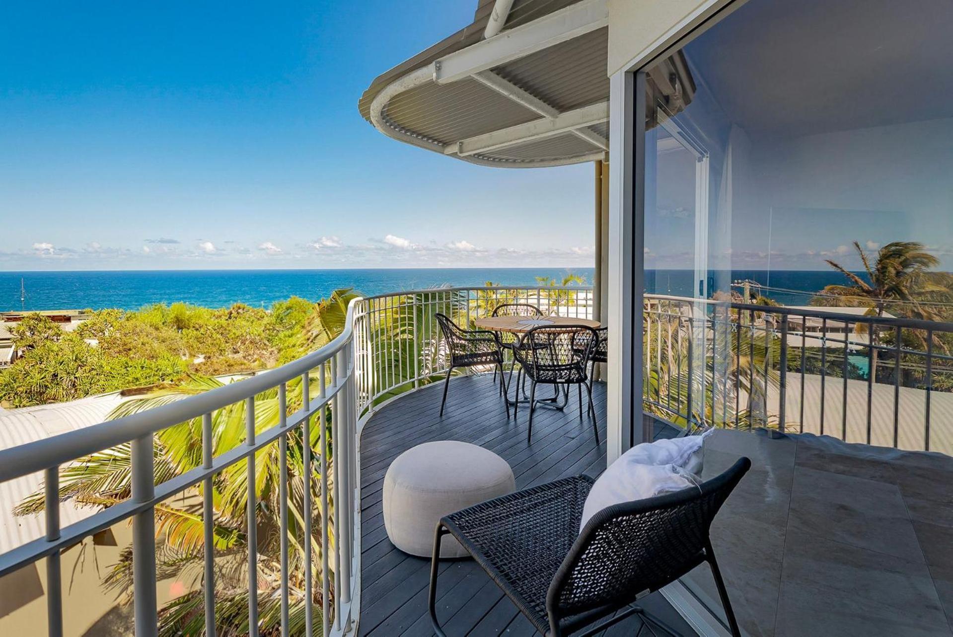 Unit 9 Andari Fantastic In Sunshine Stunning Views Opposite Access *
