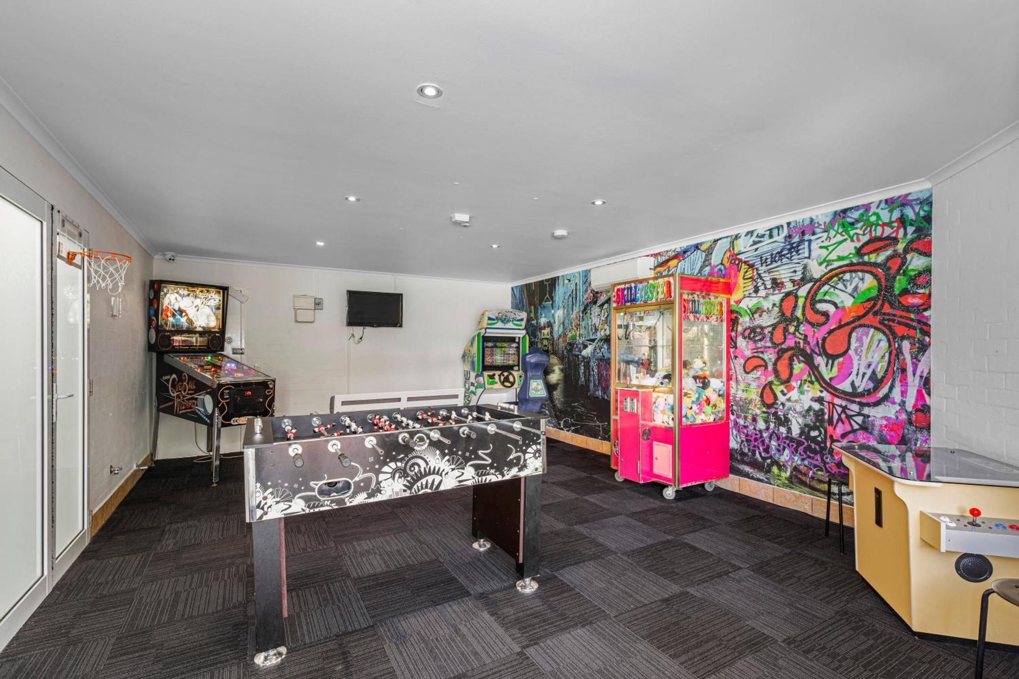 Aparthotel International 3*