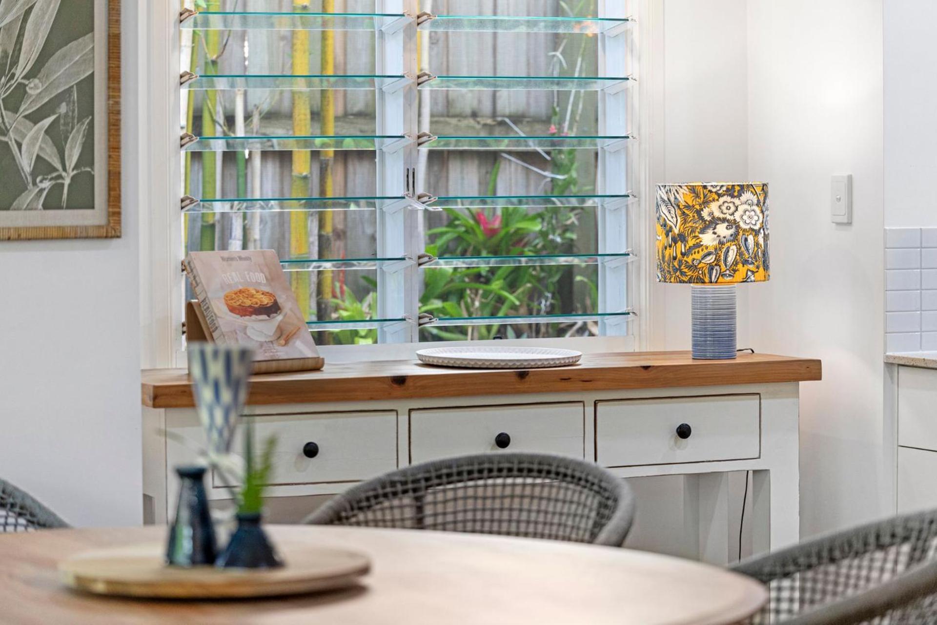 2 Roebellini, 16 Solway Drive - Dog Friendly Tropical Oasis * Sunshine Beach