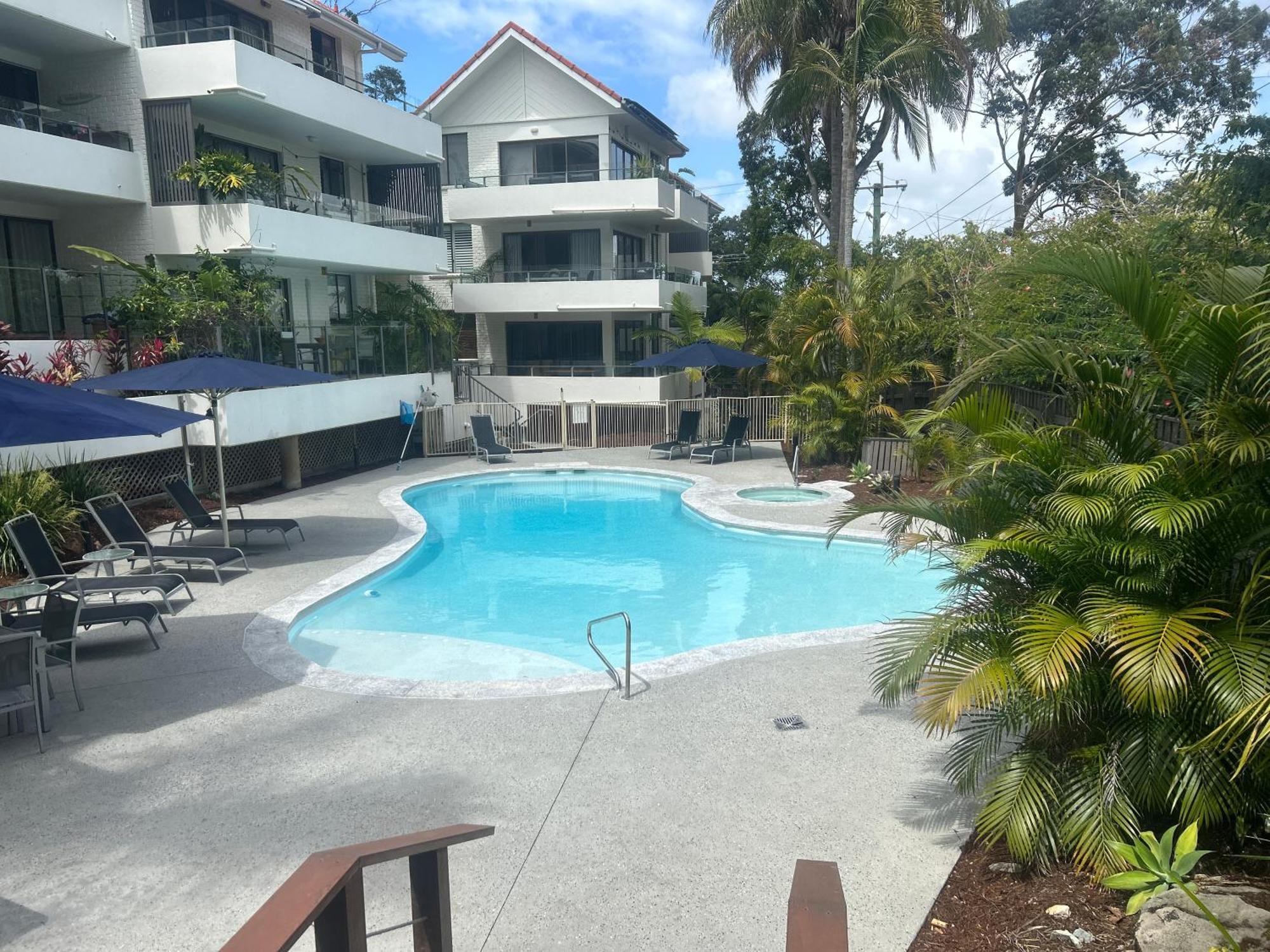 Haven On Hill - Sunset Views, Pools, Apartment *