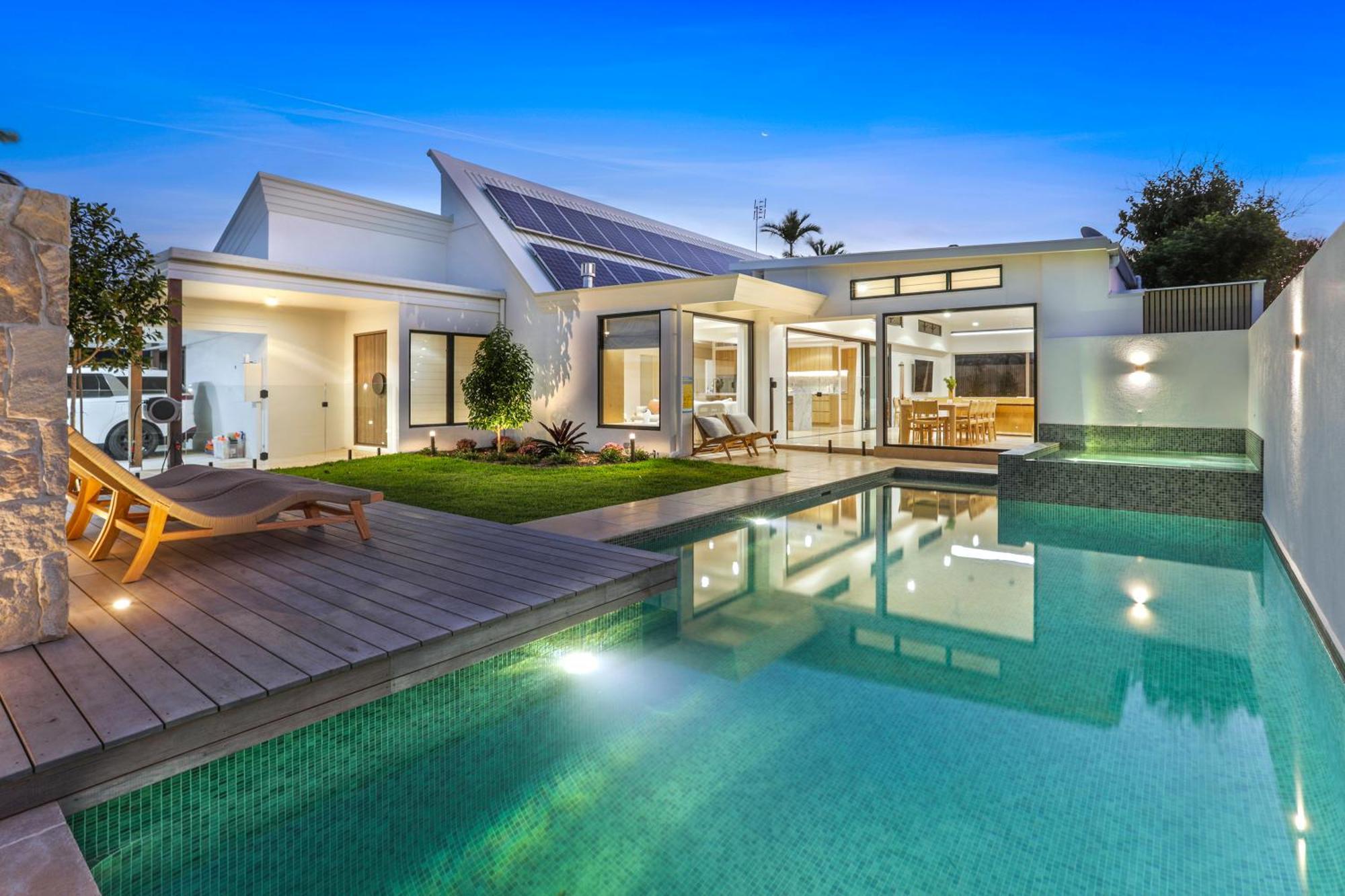 Raven6, Sound Holiday home Noosa Heads