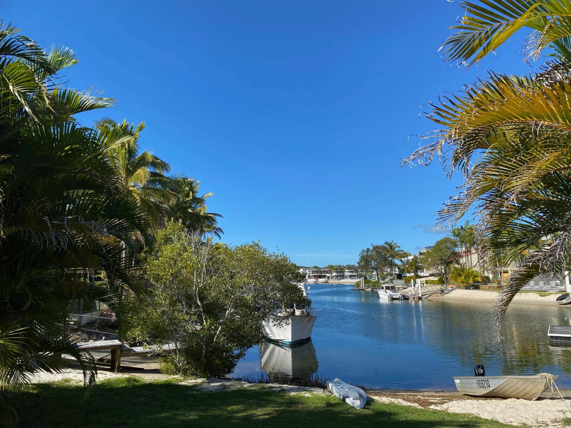 Apartment Belmondo's 4 Noosa Heads