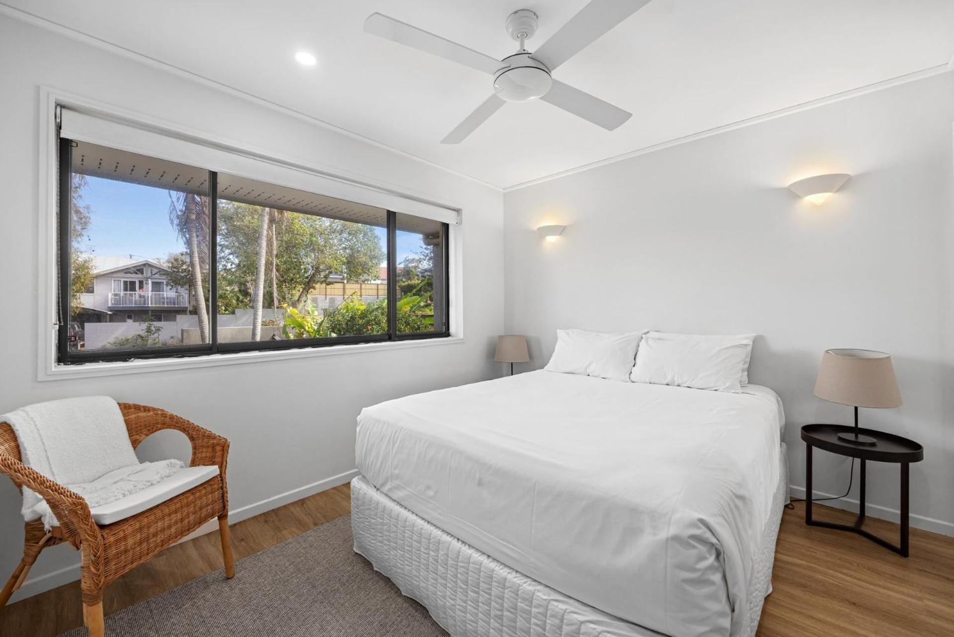 Apartment 2 2 Orealla Crescent Sunrise *
