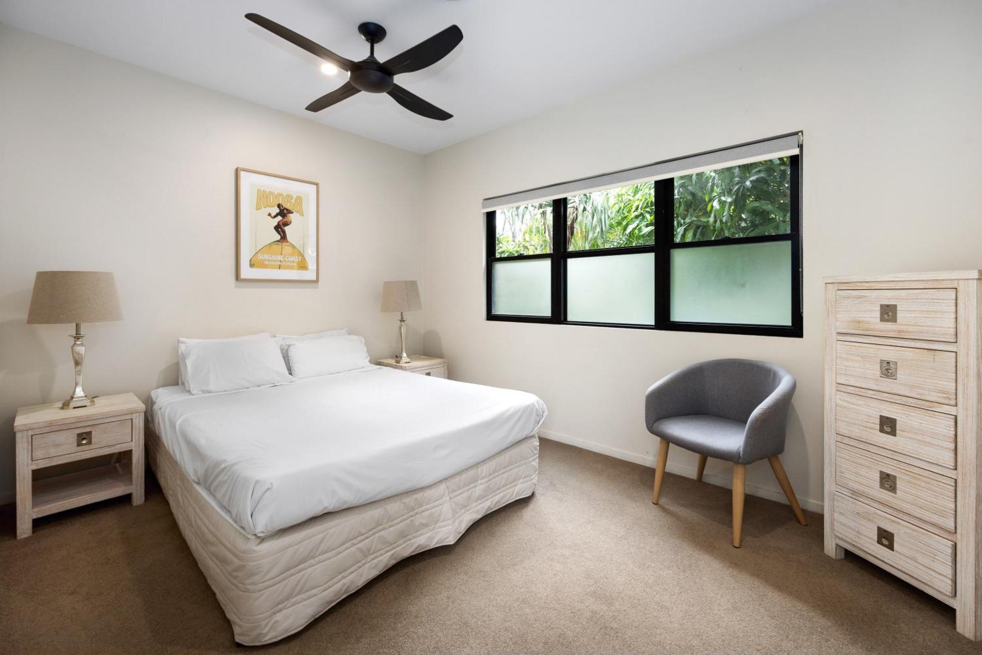 Luxury & Poolside Bliss Near Beach *
