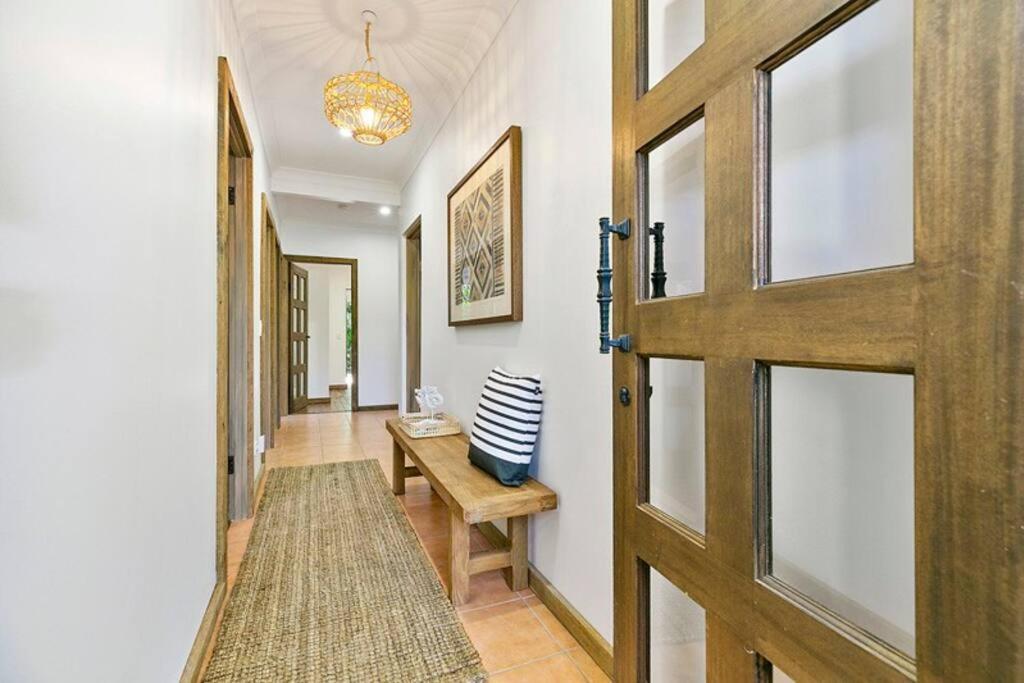 Apartment Pet Friendly Tropical Escape In Sunshine