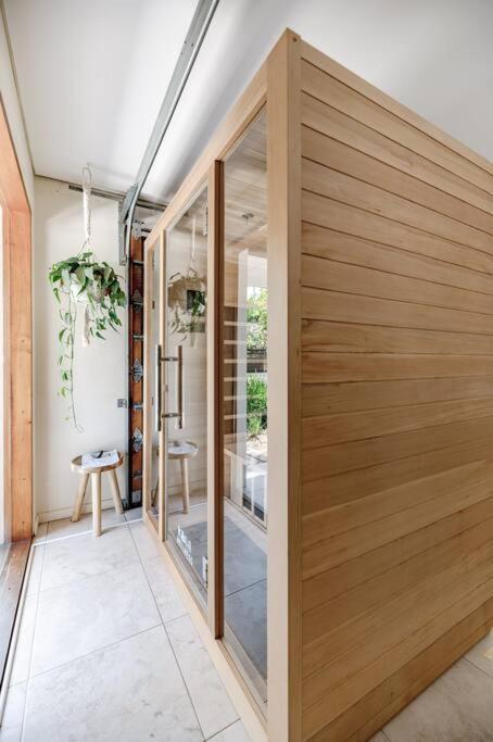 The Seaglass - Private Pool And Sauna Holiday home Sunshine Beach