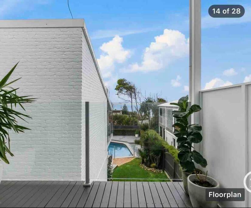 White House High On Belmore, Pets Welcome Sunshine Beach