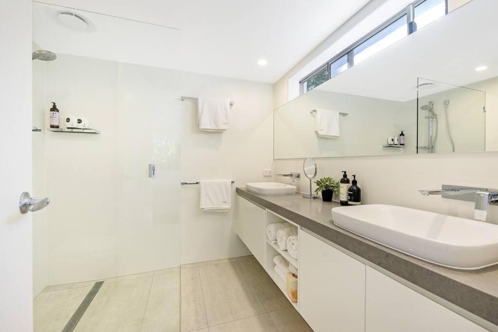 Hampton's Style Retreat In Noosa's Heart Apartment *