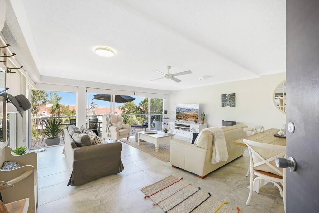 Apartment Hampton's Style Retreat In Noosa's Heart