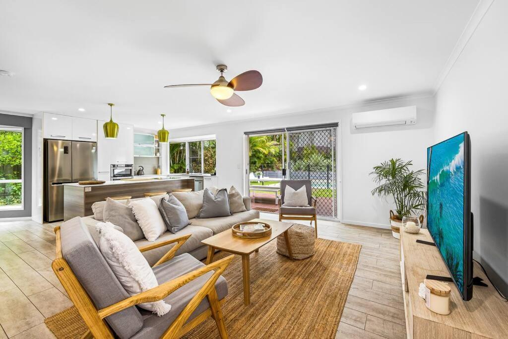 The Seahaven ~ Family With Pool, Pet Friendly Casa de férias Castaways Beach