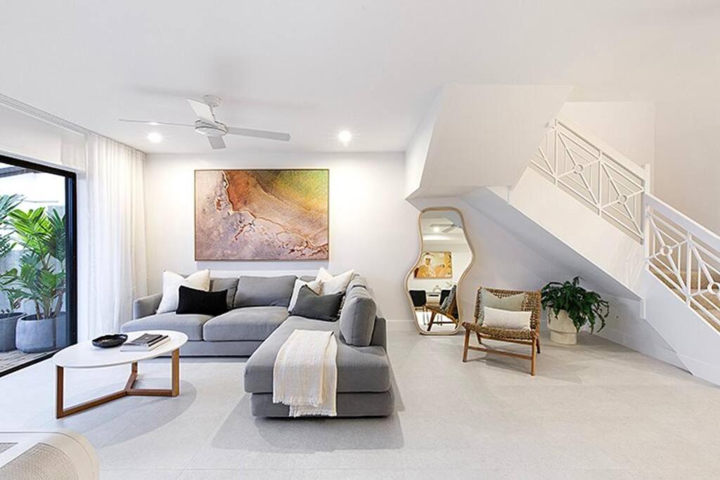 'sunrise Luxury Retreat, Easy Walk To *