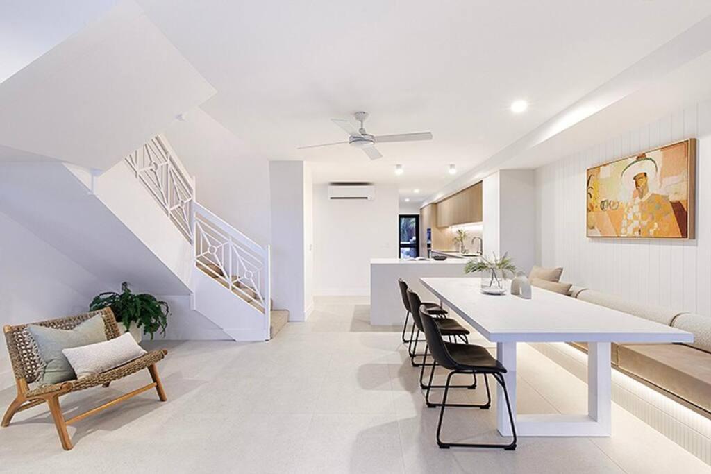 Apartment 'sunrise Luxury Retreat, Easy Walk To *