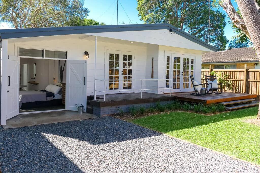 The River Shack, Vintage Luxe, Right Beside River Casa de férias *