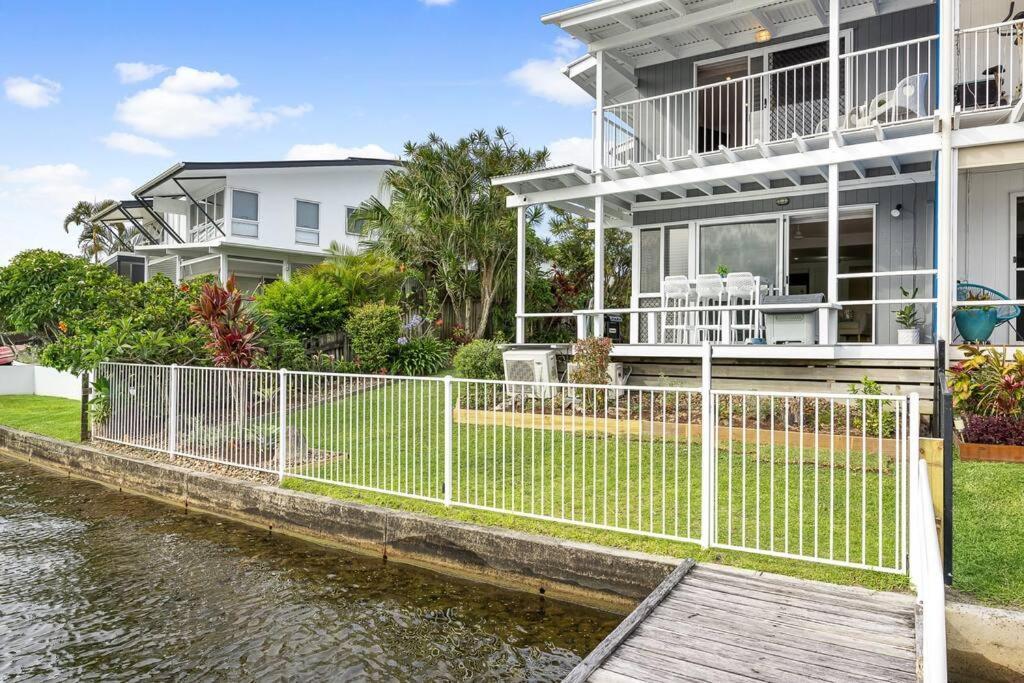 Apartment Sunsets At Snowmas, Pooch Friendly & Stunning View Noosaville